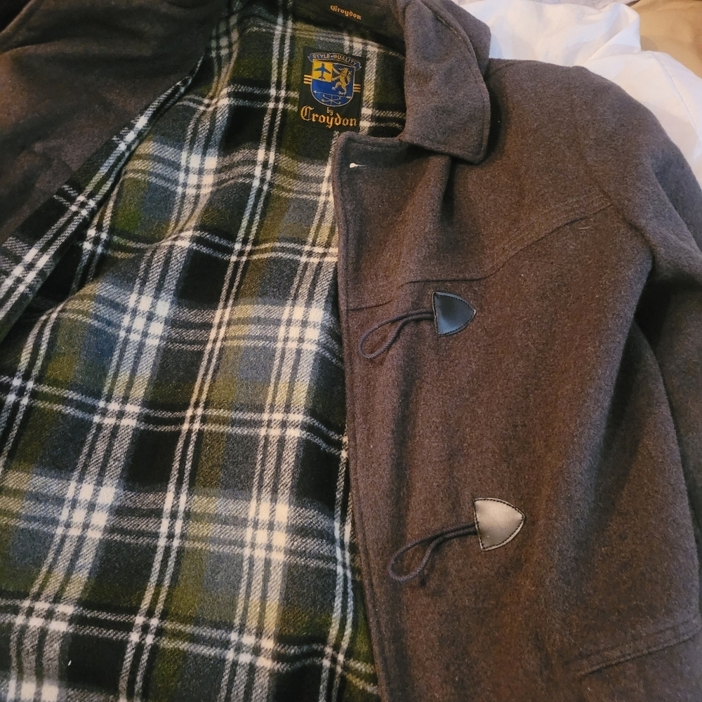 Classic Men's Brown Wool Toggle Pea Coat with Hood - Picture 8 of 9